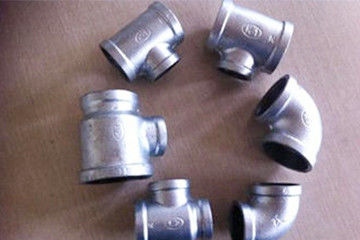 Accessori per tubi malleabili dei poli collegamenti duttili del ferro